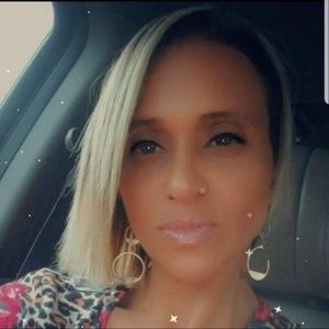 Meet your Posher, Tonya